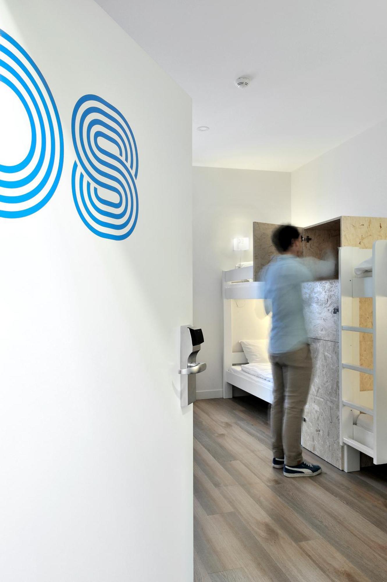 Bunk Bed 6-Bed Mixed Dormitory Room,784180620:JPEG
